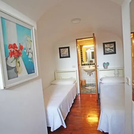 Bed and breakfast Residenza L'isola 3*